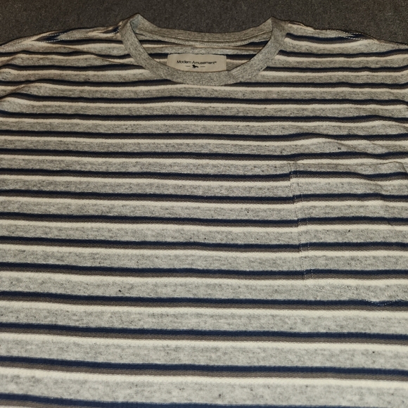 MODERN AMUSEMENT - Picture 2 of 7